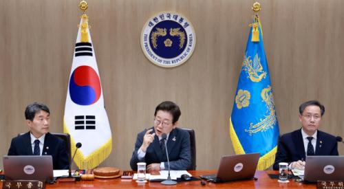 유류세 인하 두달 연장…李 대통령 "민생회복 고려"