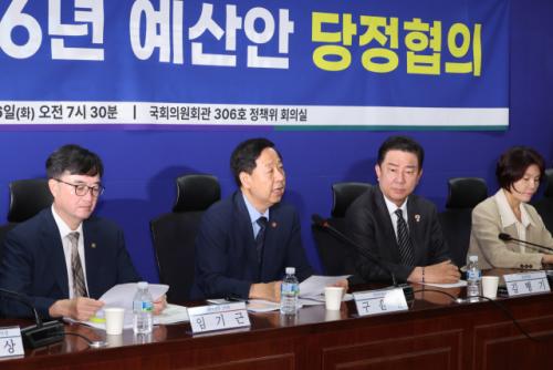 내년도 예산안 당정협의… "내년 R&D 예산 역대 최대 편성한다"