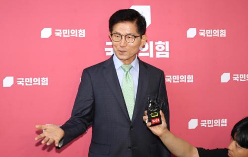 [속보] 김문수 "감옥에 있는 이화영, 주범은 李 대통령…교도소 6만명 받아들일까"