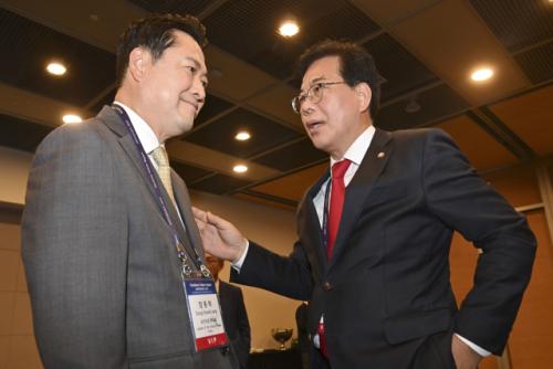 [보수 재건의 길(上)] "강한 야당이 보수 살리고, 대한민국도 살린다"