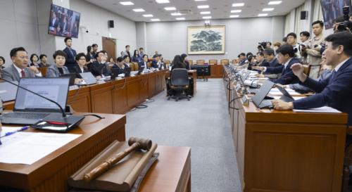 [속보]추석 연휴 이후 李 정부 첫 국감…쯔양·백종원 등 유명인 잇딴 출석 예정