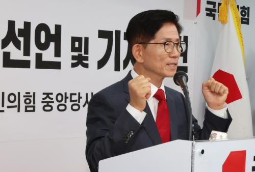 국힘 당대표 적합도, 김문수 34.9%로 지지층에서 1위