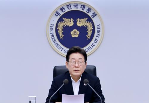 강선우·이진숙 여파?…李대통령 국정지지율 취임 후 첫 하락