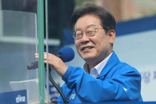 '연일 PK 공략' 이재명 "해양수도 부산에 동남투자은행 설립"