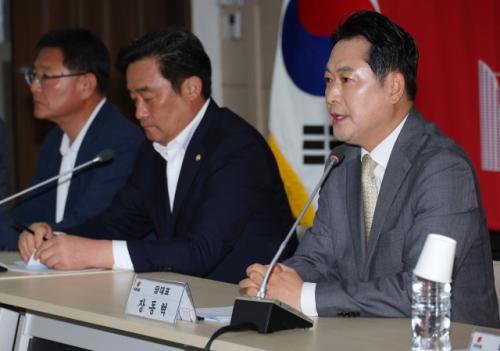 [속보] 장동혁 "대통령실, '李 유죄' 두려워 조희대 사퇴시키려"