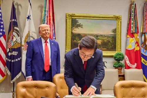 트럼프한테 "金 만나달라" 사정했는데...北, 李에 “괴뢰 앞잡이” 맹공