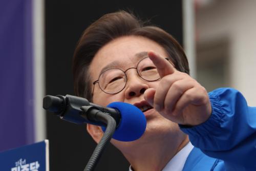 당선 가능성? "이재명" 67% "김문수" 22%…"현재 후보 계속 지지" 80%