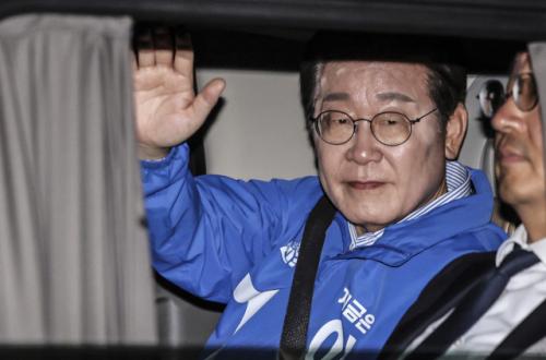 3사 출구조사 '이재명 51.7%'…세대별 표심은 극명히 갈려