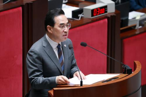 '전쟁 추경'에 中관광객 지원 예산 수십억원?…박홍근 "감액 따라 처리"