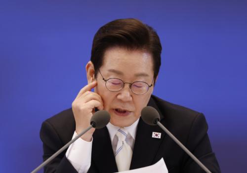 李대통령 지지율 50%대로 하락…美 구금 여파?