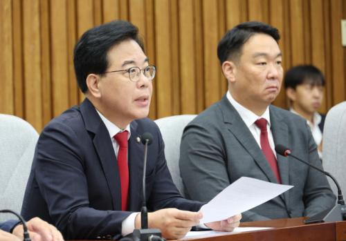 송언석, 특검법 번복 與 "책임 떠넘기는 지도부…정청래 여의도 대통령 뻔뻔"