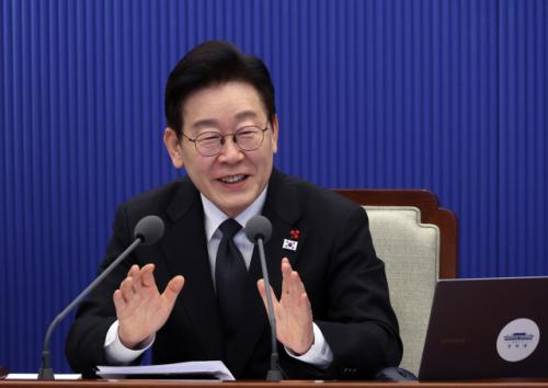 李대통령, 설 선물로 '집밥세트'…"소박하지만 따뜻한 한 끼"