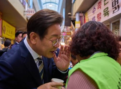 李대통령 "코스피 3000, 더욱 책임있게 경제 이끌어가겠다"