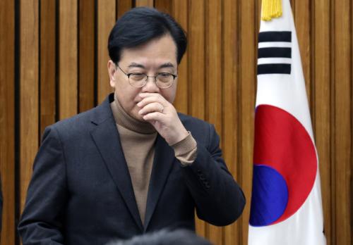 송언석 "李대통령 한가한 SNS 놀이 중단하고 현실 인식해야"