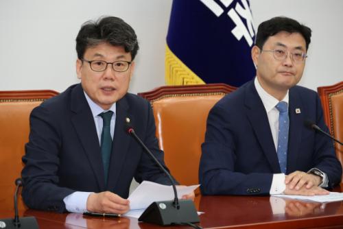 진성준 "트럼프, 방위비 100억…동맹 존중·예의 없는 요구"