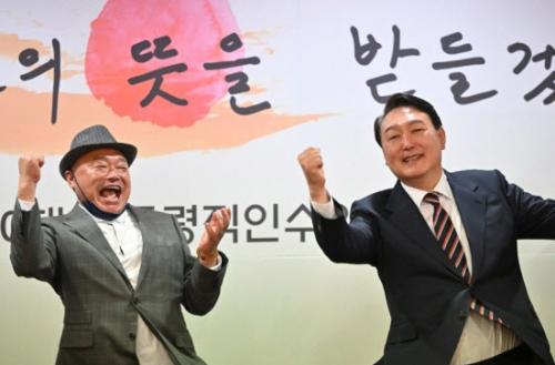 김흥국 "尹 면회 안 가서 욕 먹어…필요할 때만 연락, 개만도 못해"