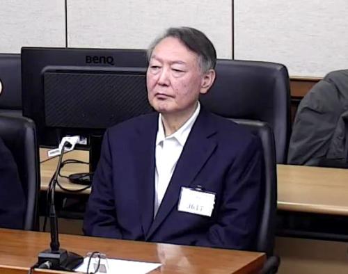 尹에 징역 5년 선고한 백대현…“현직 대통령도 수사대상”