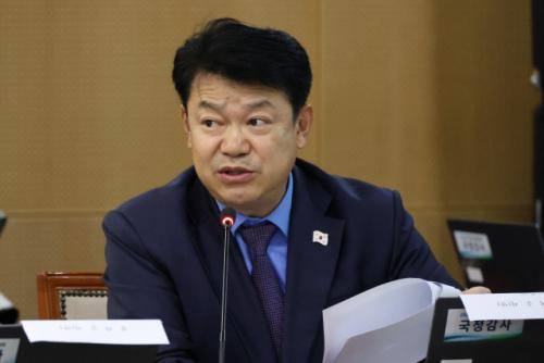 복기왕 "15억 정도는 서민아파트"…여당서 또 부동산 '막말' 파문