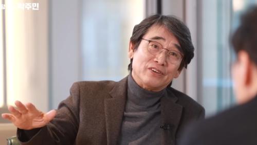 유시민 "조국, 대통령 되려면 본류를 타야"…與 의원 "왜 그런 말 하는지 모르겠다"