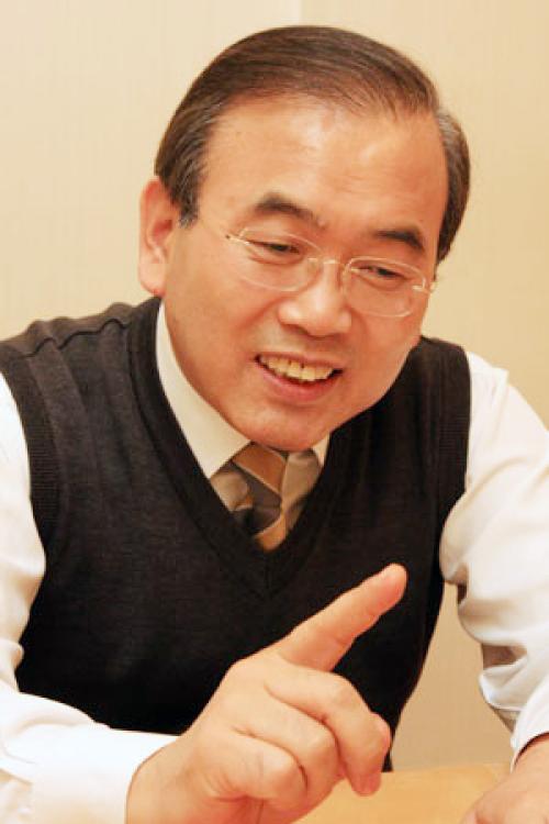 [커버스토리]정치부 기자시절 경험한 "쉴 새 없는 실세"