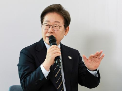 이 대통령 취임 후 첫 대국민 메시지 다듬고 또 다듬어