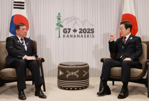 李대통령 "북핵, 동결·축소·비핵화 3단계 해결"