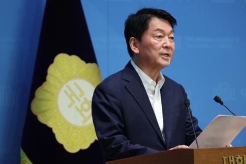 안철수 "'단일화'로 대통령된 尹, 복지부 장관 제안 한 번이 끝"