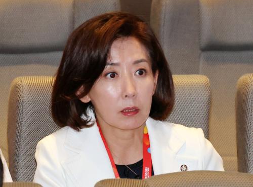 與특위 "내란재판부 설치 논의"…野 "독재장기집권 수순"