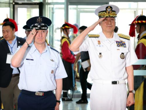 정부, 관세 카드로 전시작전통제권 환수?…불안한 한미동맹