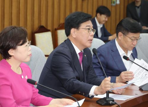 "최교진, 천안함 음모론 유포·음주운전 전력…장관 지명 철회해야"