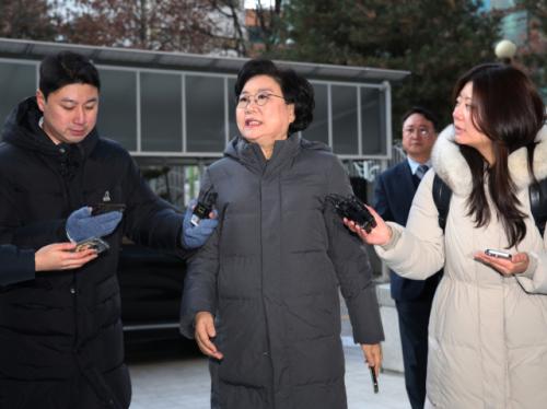 野 "이혜훈, 제2의 조국 사태" 사퇴 압박,  이 후보자 "청문회서 소상히 설명"