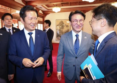 정청래 민주당 대표 연일 국민의힘 때리기