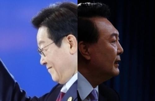 한동훈 "'李 재판중지법→국정안정법' '尹 계엄령→계몽령' 뭐가 달라?"…진중권 "전체주의자들 악행 감추려 쓴 유포미즘"