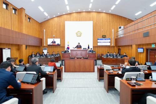 현 경주시의회 의장, 현 시장 선대위 공동위원장 맡는 것 철회