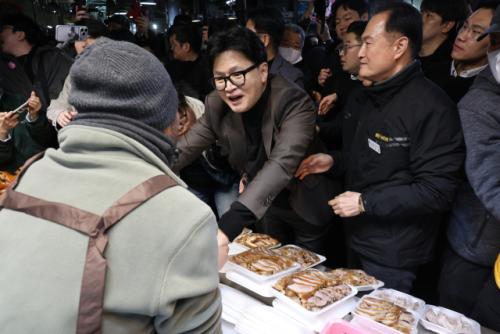 한동훈 "좌파몰이 허위사실 유포 한심"…나경원 '깨시연 배후설' 사과 요구