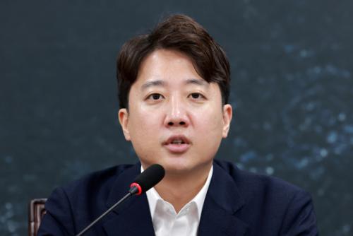 이준석 "李대통령은 형사재판 피고인…감히 자신 재판할 대법관 고르나"