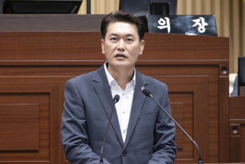 경북도, '대중교통 타는 날' 지정하자!…김창혁 경북도의원 제안