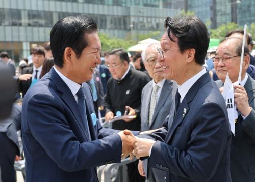 정청래 연임 무게 속 김민석·송영길 호남행…민주 당권 경쟁 가열