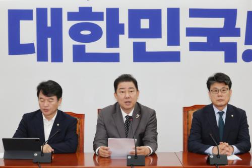 李 대통령과 보조 맞춘 與, 7월 국회서도 '독주' 예고