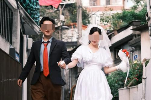 최민희 딸 “1년 전 결혼했다” 직접 표기...결혼식 두 번 의혹