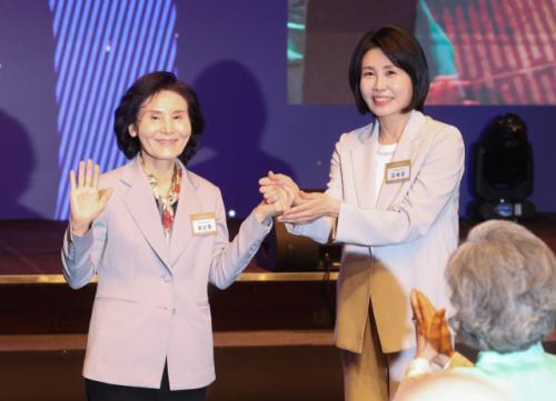 김혜경 37% vs 설난영 37%…배우자 호감도는 동률