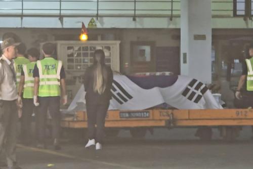 이해찬 前총리 시신, 베트남 호찌민 공항서 이륙