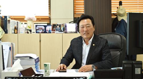 [의정외전]손덕수 영덕군의회 의원, "이제는 떠날 때, 끝까지 최선을 다하겠다"