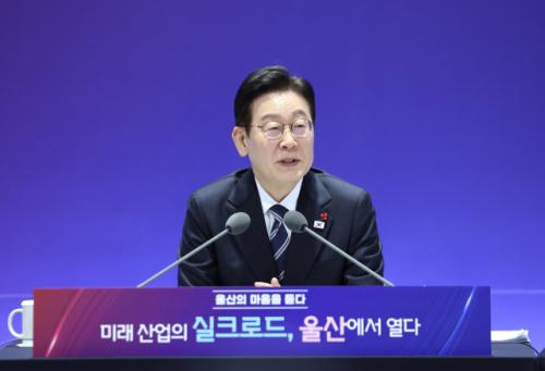 李대통령 '오천피' 뒤 "내 주식만 떨어져" 한탄에…"세상 이치가 그래"