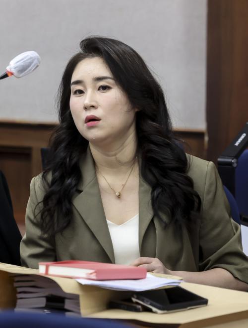 김계리 "尹, 법정 나갈 때 컵라면과 건빵으로 점심…실명·생명 위협"