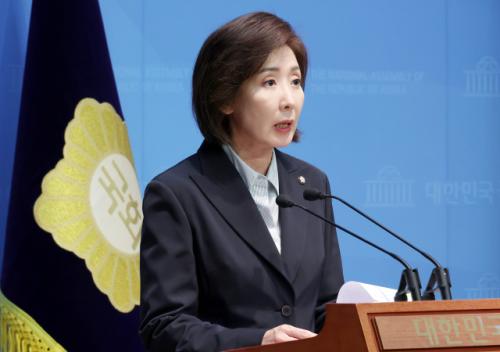 [속보] 李대통령 '3대 특검' 지명…국힘 "독재의 서곡, 1당 독재" 비판