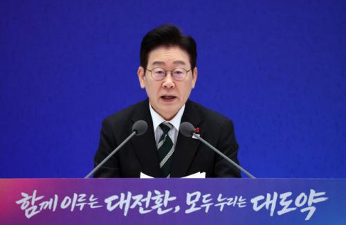 李대통령 "'페이스메이커'로 북미대화 조기성사 노력…9·19 군사합의 복원"