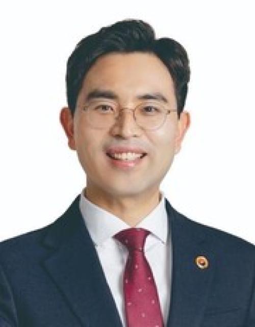 자유통일당 사무부총장에 이강산 임명