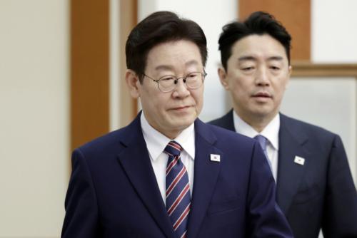 李대통령 "'다주택 팔라' 날세운적 없어…투기 부추기는 세력 책임져야"