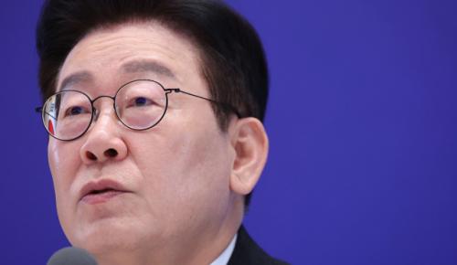 유튜버 2명도 '기자'회견서 질문…李 대통령의 언론관